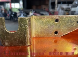 Bát cong sắt xi mạ cao cấp bửng thùng xe tải