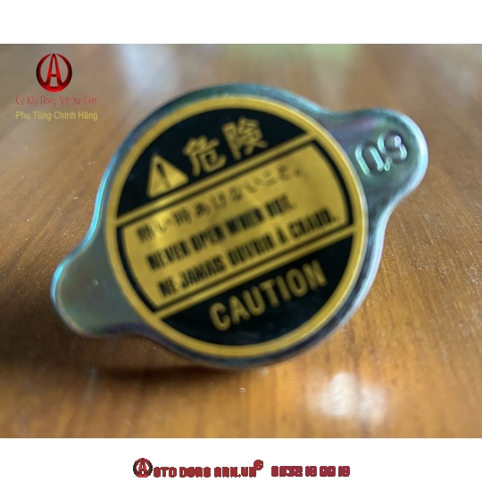 Nắp két nước giải nhiệt 0.9 Bar xe tải SRM X30, SRM T30, Xe tải Suzuki 550kg, Xe tải Terac 100 phụ tùng chính hãng