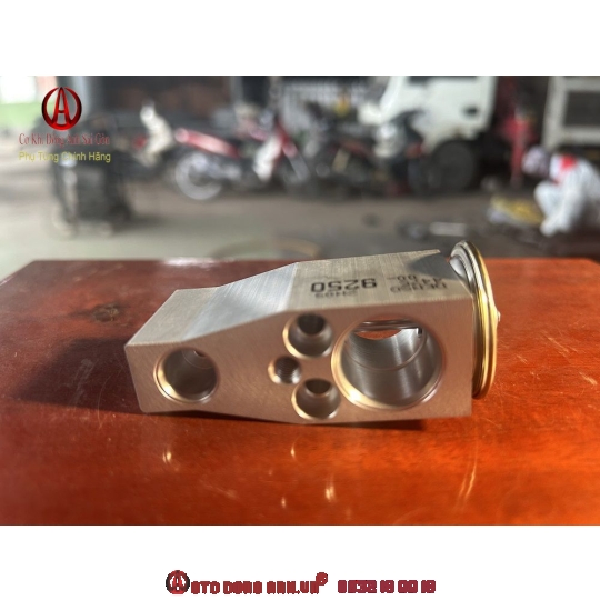 Van tiết lưu máy lạnh cabin xe tải hàng chính hãng